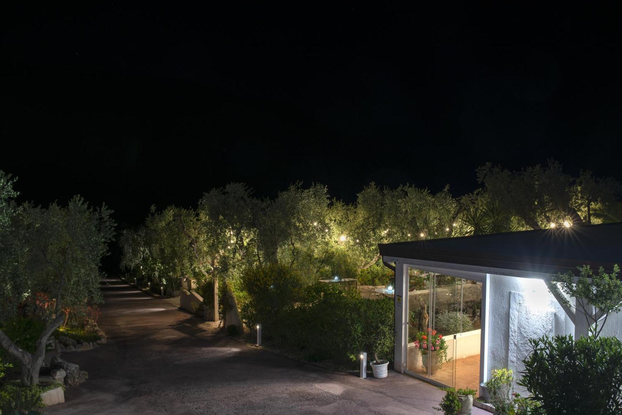 Hmo Glamping & Suites In Vignanotica Mattinata Exteriör bild